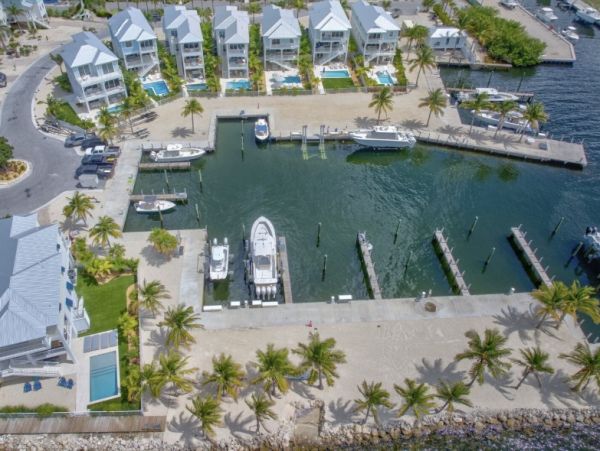 Luxury Oceanfront Vacation Rental in Marathon FL - 5-Bedroom Stunning Views